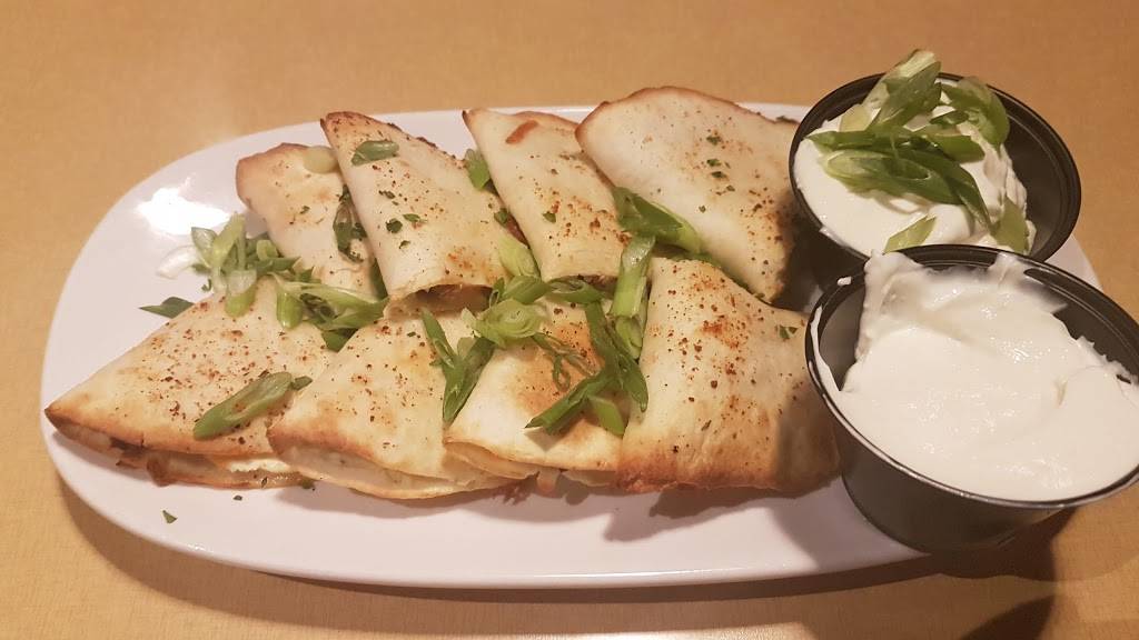 Boston Pizza | restaurant | 1219 Barton St E, Hamilton, ON L8H 2V4, Canada | 9055441313 OR +1 905-544-1313