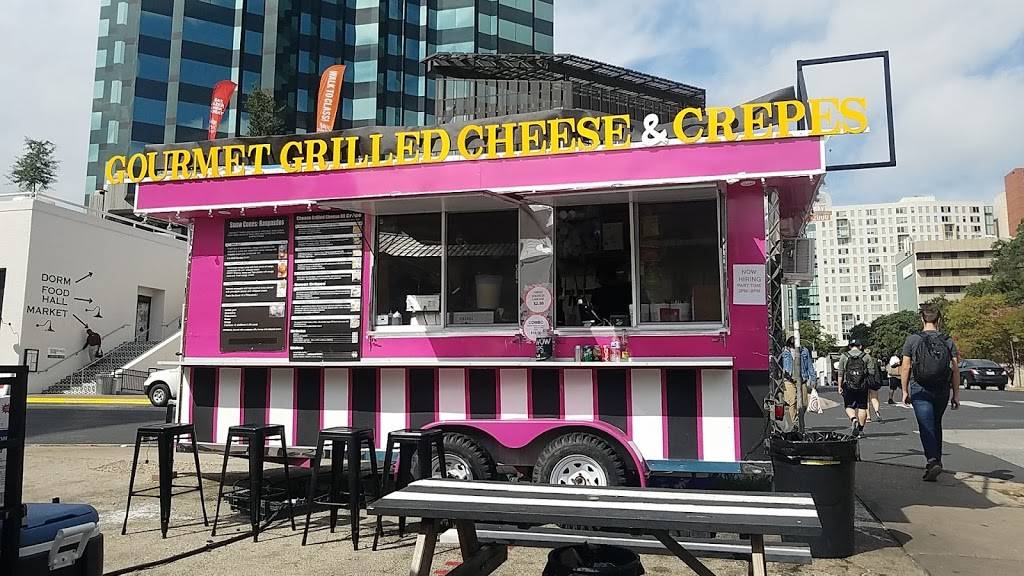 Simply WOW #2 Gourmet Grilled Cheese & Crepes | restaurant | 2011 Whitis Ave, Austin, TX 78705, USA | 8322928250 OR +1 832-292-8250