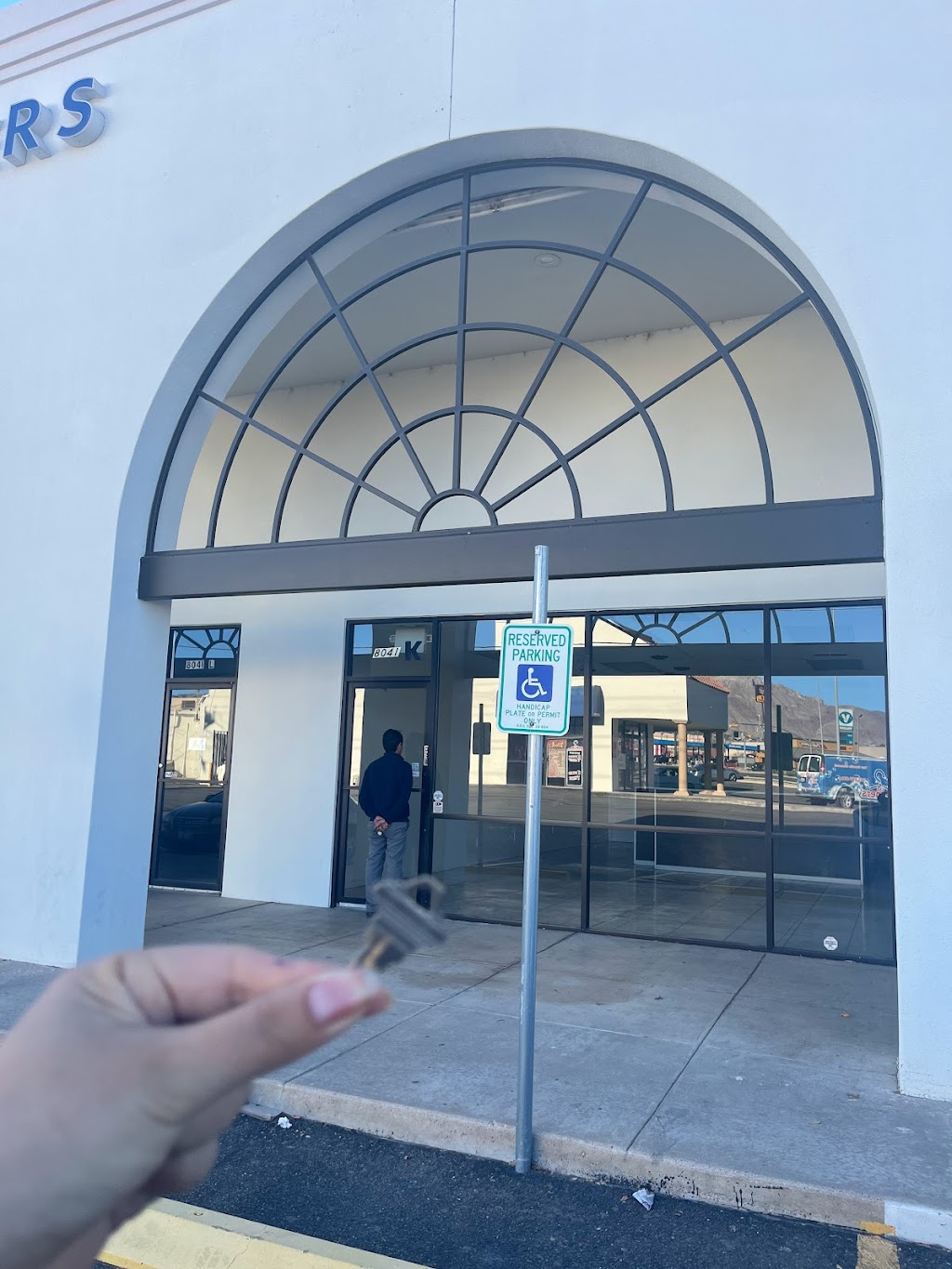 Amena Protein Bar | restaurant | 8041 N Mesa St K, El Paso, TX 79932, USA | 9152516884 OR +1 915-251-6884