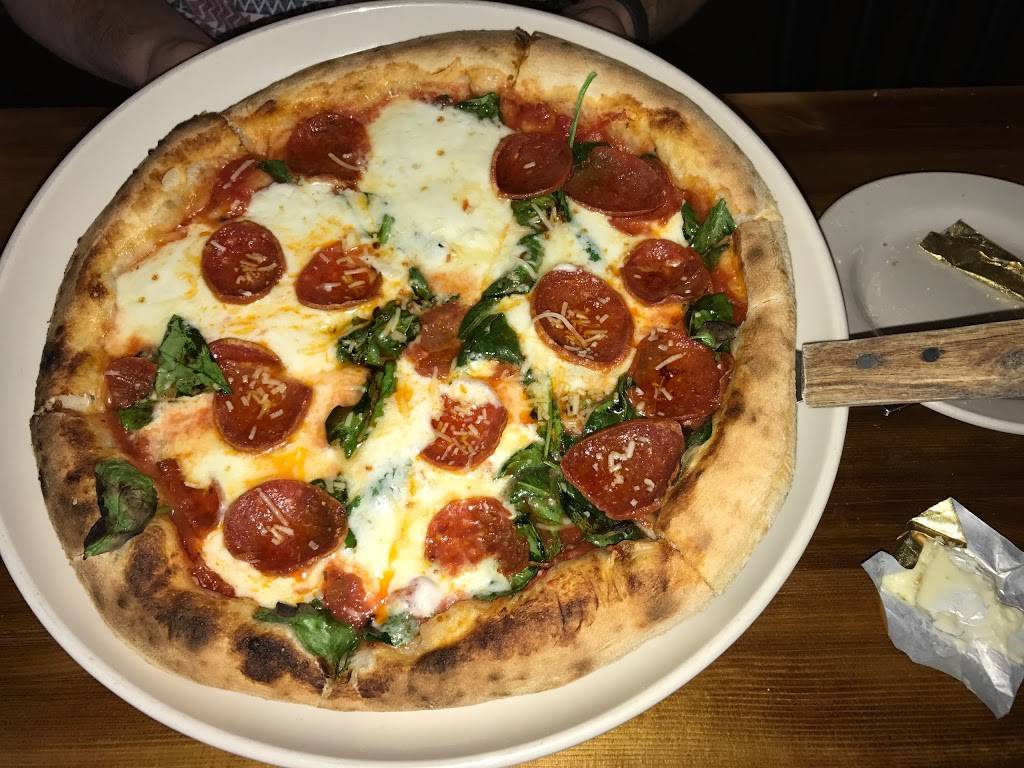 Bocca Italian eatery & pizzeria | restaurant | 2036 N College Ave, Fayetteville, AR 72703, USA | 4793012688 OR +1 479-301-2688