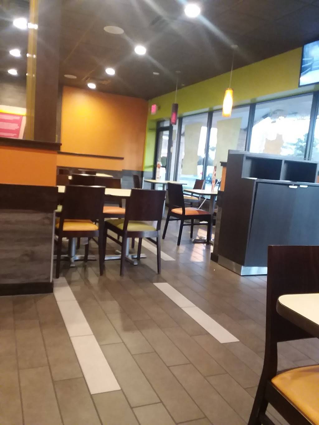 Pollo Campero | meal takeaway | 393A Greens Rd, Houston, TX 77060, USA | 8326665195 OR +1 832-666-5195