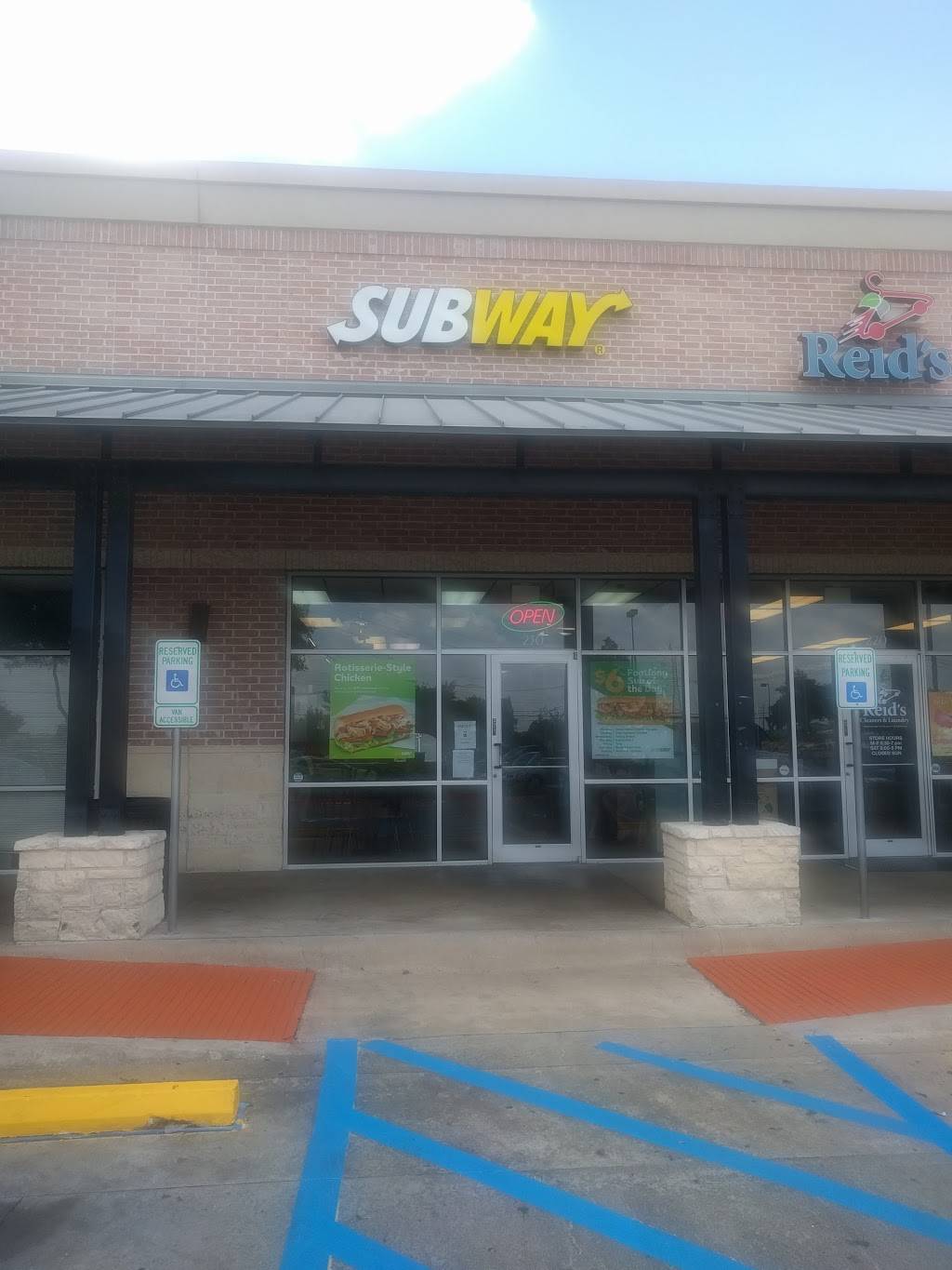 Subway Restaurants | restaurant | Scofield Crossing, 1700 W Parmer Ln Ste 230, Austin, TX 78727, USA | 5128321348 OR +1 512-832-1348