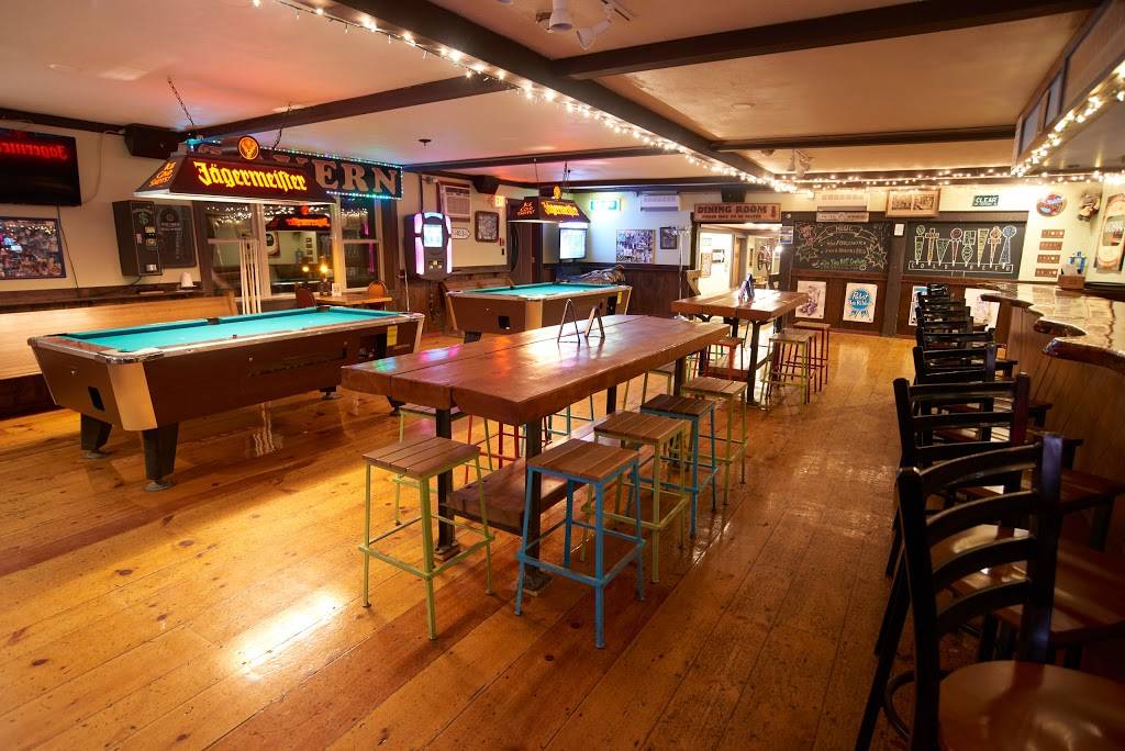 Clear River Tavern | restaurant | 2640 VT-100, Pittsfield, VT 05762, USA | 8027468999 OR +1 802-746-8999