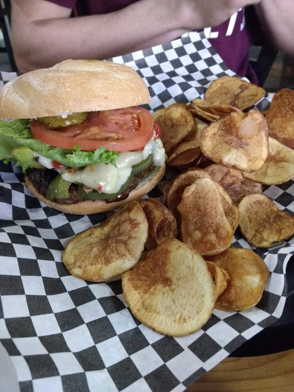 Abbey Road Tavern & Grill | restaurant | 711 N Main St, Fuquay-Varina, NC 27526, USA | 9197627731 OR +1 919-762-7731