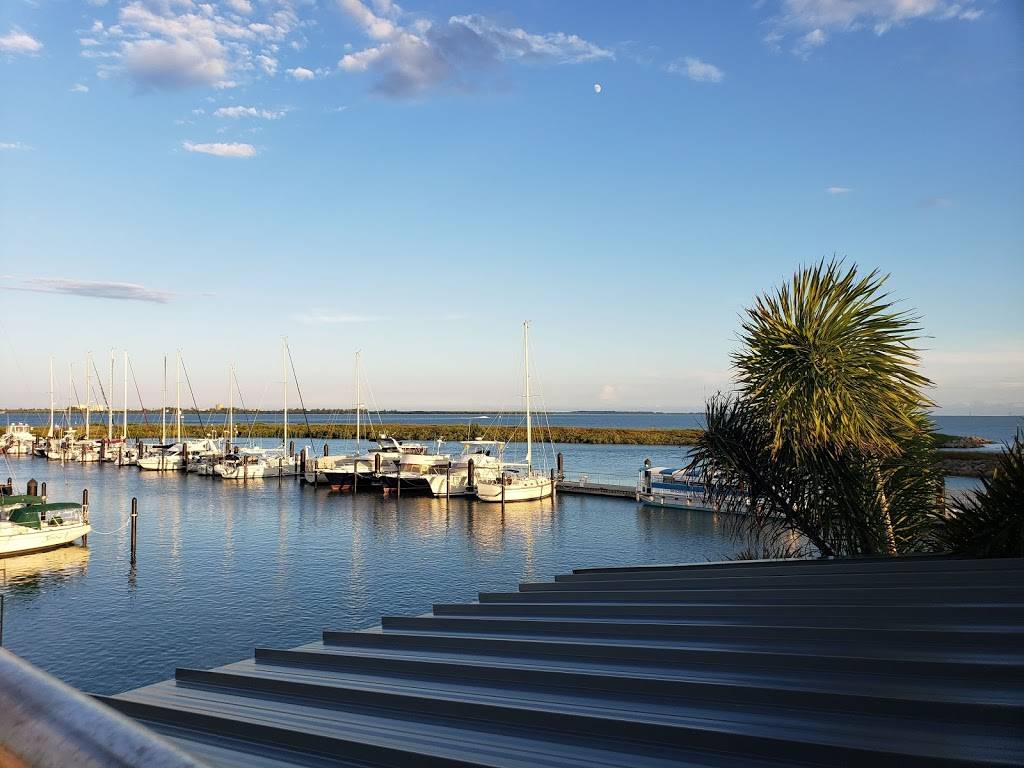 Crabbys Dockside Ft. Pierce | restaurant | 2 Avenue A, Fort Pierce, FL 34950, USA | 7722525672 OR +1 772-252-5672