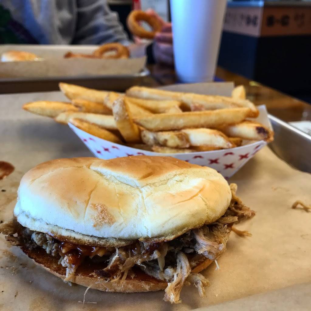 Southern Coals Restaurant | restaurant | 3319 C Raeford Rd, Fayetteville, NC 28303, USA | 9107457675 OR +1 910-745-7675