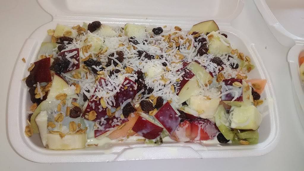 Sisters Bionicos | restaurant | 2700 E Gage Ave, Huntington Park, CA 90255, USA | 3233535167 OR +1 323-353-5167