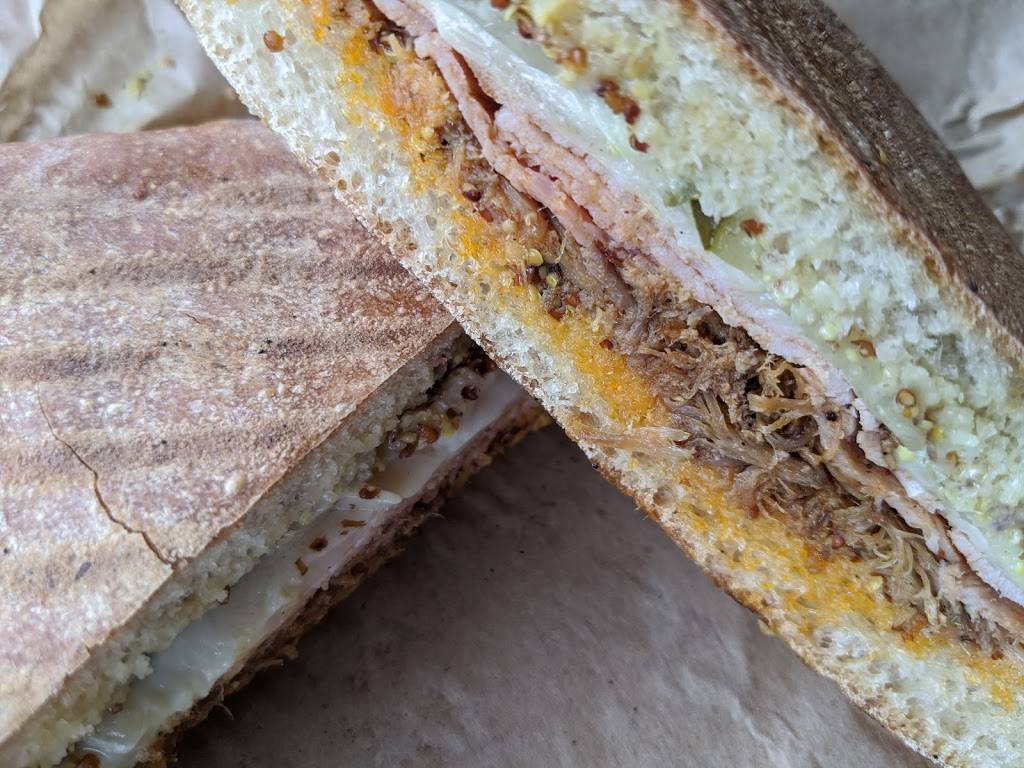 Branch & Vine | restaurant | 2001 1/2 W Main St, Richmond, VA 23220, USA | 8043555182 OR +1 804-355-5182