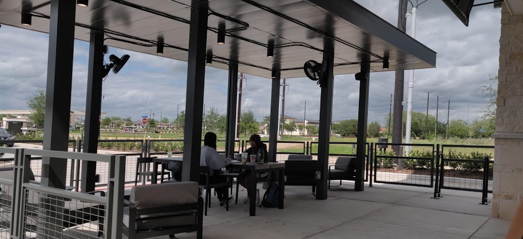 Starbucks | cafe | 18802 University Blvd, Sugar Land, TX 77479, USA | 3462426788 OR +1 346-242-6788