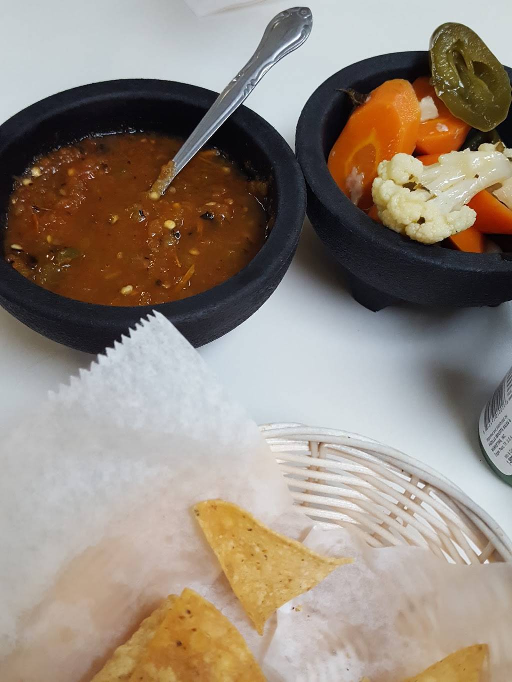 La Fuente | restaurant | 3640w W 59th St, Chicago, IL 60629, USA | 7735821665 OR +1 773-582-1665