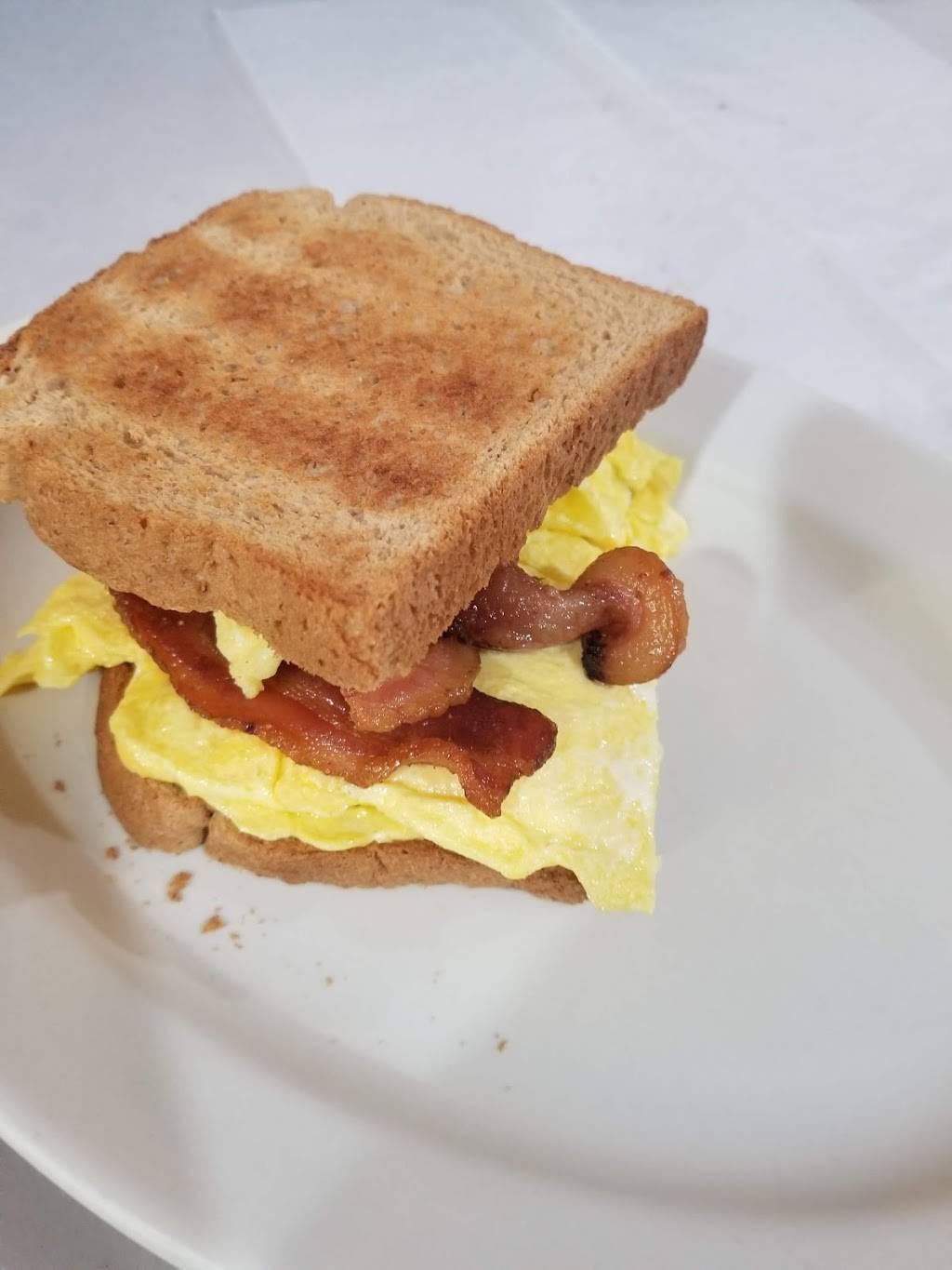 Spring Garden Pizza and Restaurant | restaurant | 1139 Spring Garden St, Philadelphia, PA 19123, USA | 2157657665 OR +1 215-765-7665