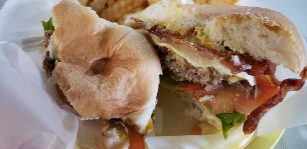 Marks Outing | restaurant | 1624 E Commerce St, San Antonio, TX 78205, USA | 2102998110 OR +1 210-299-8110