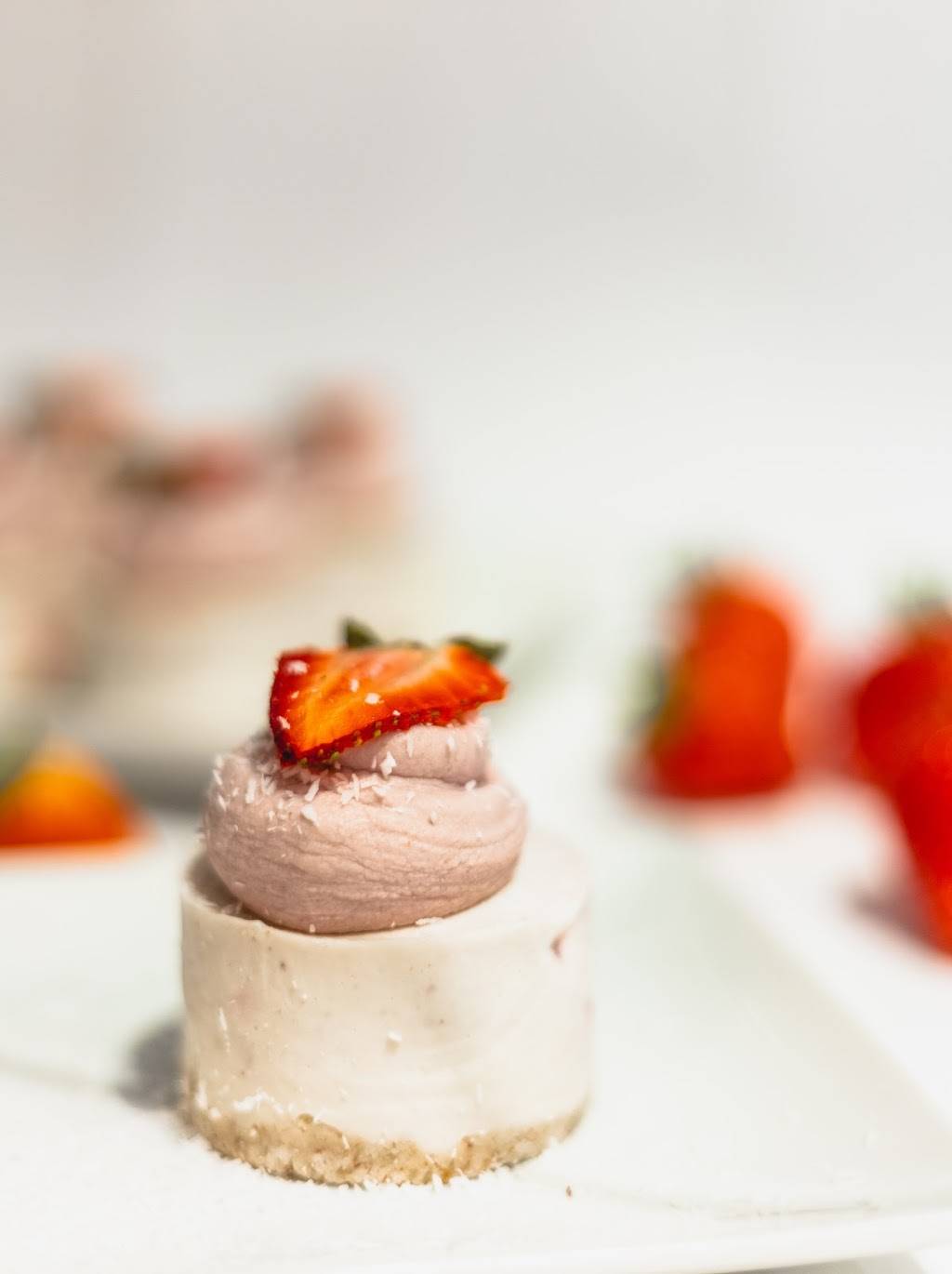 Humble Roots Organic | restaurant | 17600 Yonge St Unit fm17, Newmarket, ON L3Y 4Z1, Canada | 9052359400 OR +1 905-235-9400