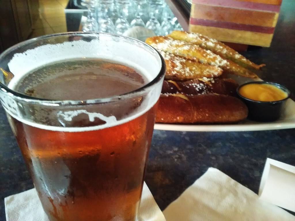 Rock-A-Fellas Sports Grille | restaurant | 111 Mulone Dr, Sarver, PA 16055, USA | 7242953999 OR +1 724-295-3999