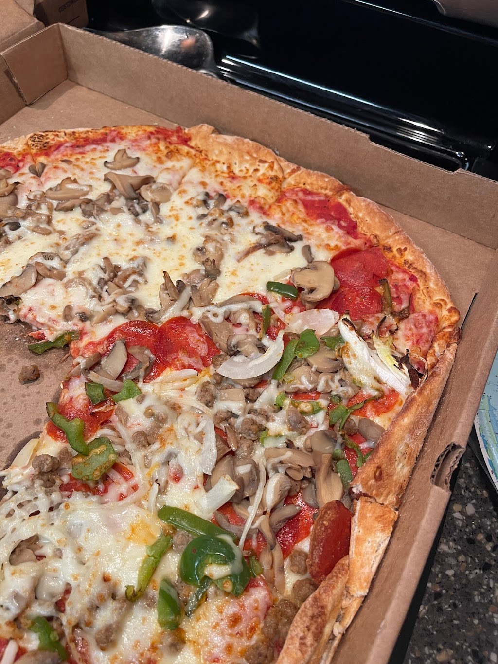 Riccos pizza and wings | restaurant | 209 Village Ave F, Yorktown, VA 23693, USA | 7578722238 OR +1 757-872-2238