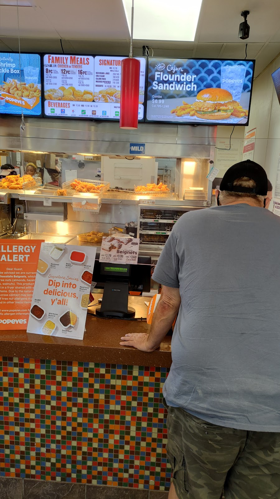 Popeyes Louisiana Kitchen | restaurant | 2525 E Pinetree Blvd, Thomasville, GA 31792, USA | 2295589008 OR +1 229-558-9008