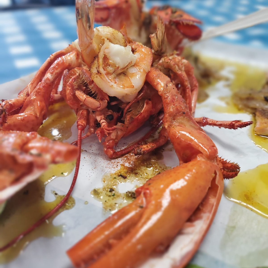 Delfin Seafood Market & Restaurant | restaurant | 8526 Rosecrans Ave, Paramount, CA 90723, USA | 5626301928 OR +1 562-630-1928