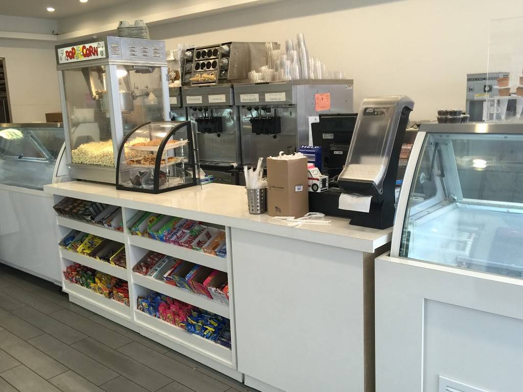 Scoops Kosher | cafe | 3006 Avenue L, Brooklyn, NY 11210, USA | 7189754755 OR +1 718-975-4755