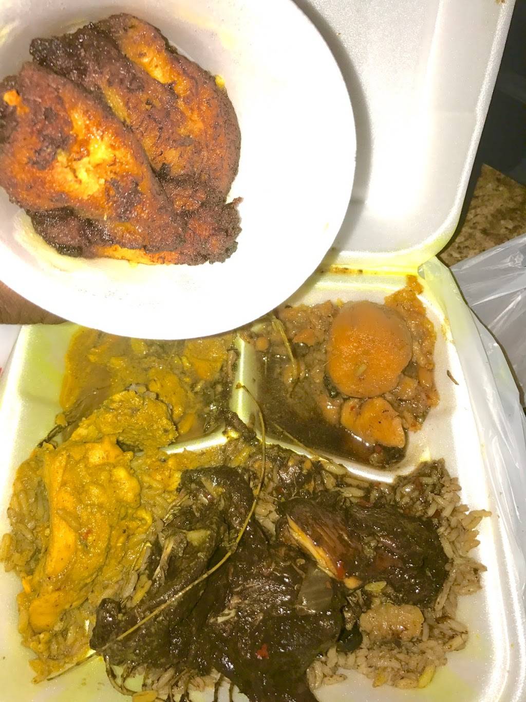 Taste Of Paradise | restaurant | 101 Atlantic Ave, Rocky Mount, NC 27801, USA | 2529840111 OR +1 252-984-0111