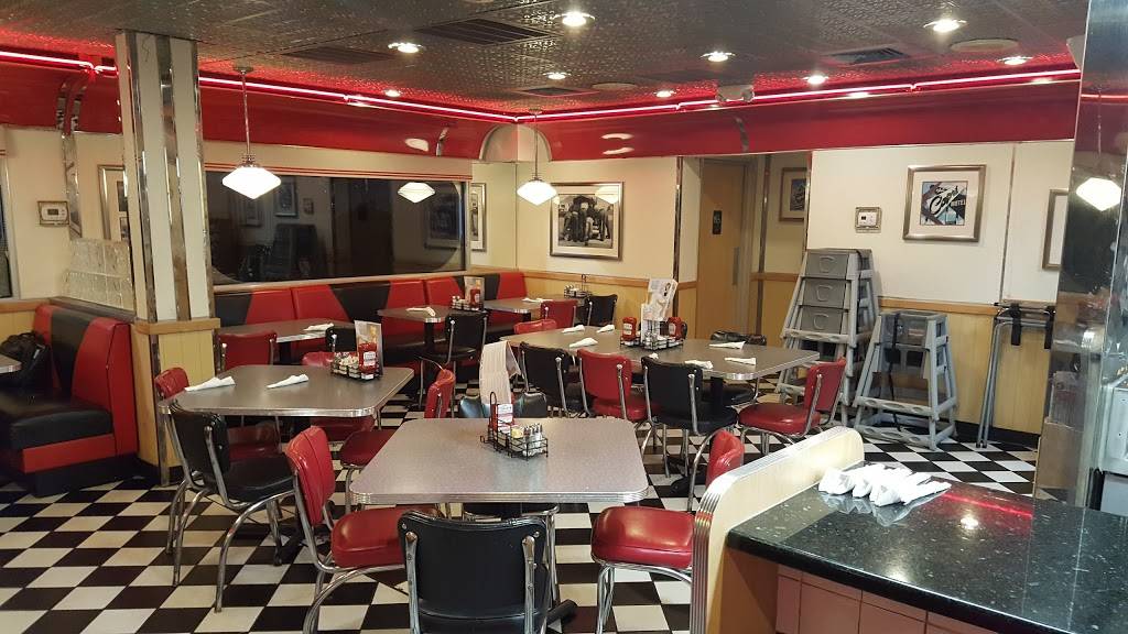 Dennys | restaurant | 342 Harbison Blvd, Columbia, SC 29212, USA | 8037817422 OR +1 803-781-7422