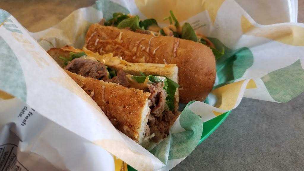 Subway Restaurants | restaurant | 1410 S San Jacinto Ave, San Jacinto, CA 92583, USA | 9516540110 OR +1 951-654-0110