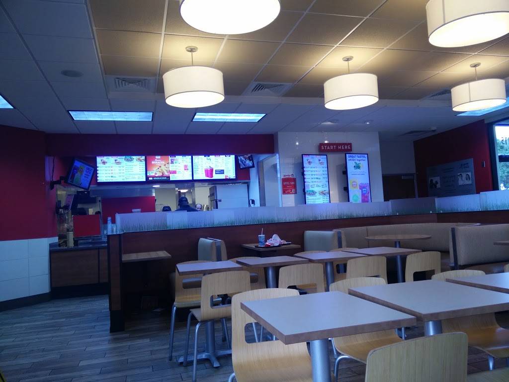 Wendys | restaurant | 7115 W McNab Rd, North Lauderdale, FL 33068, USA | 9547201100 OR +1 954-720-1100