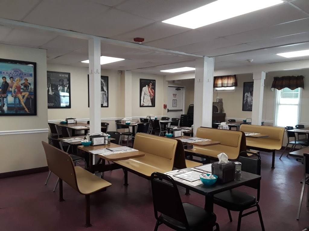 Bettys Restaurant | restaurant | 1137 Charles St, North Providence, RI 02904, USA | 4017247993 OR +1 401-724-7993