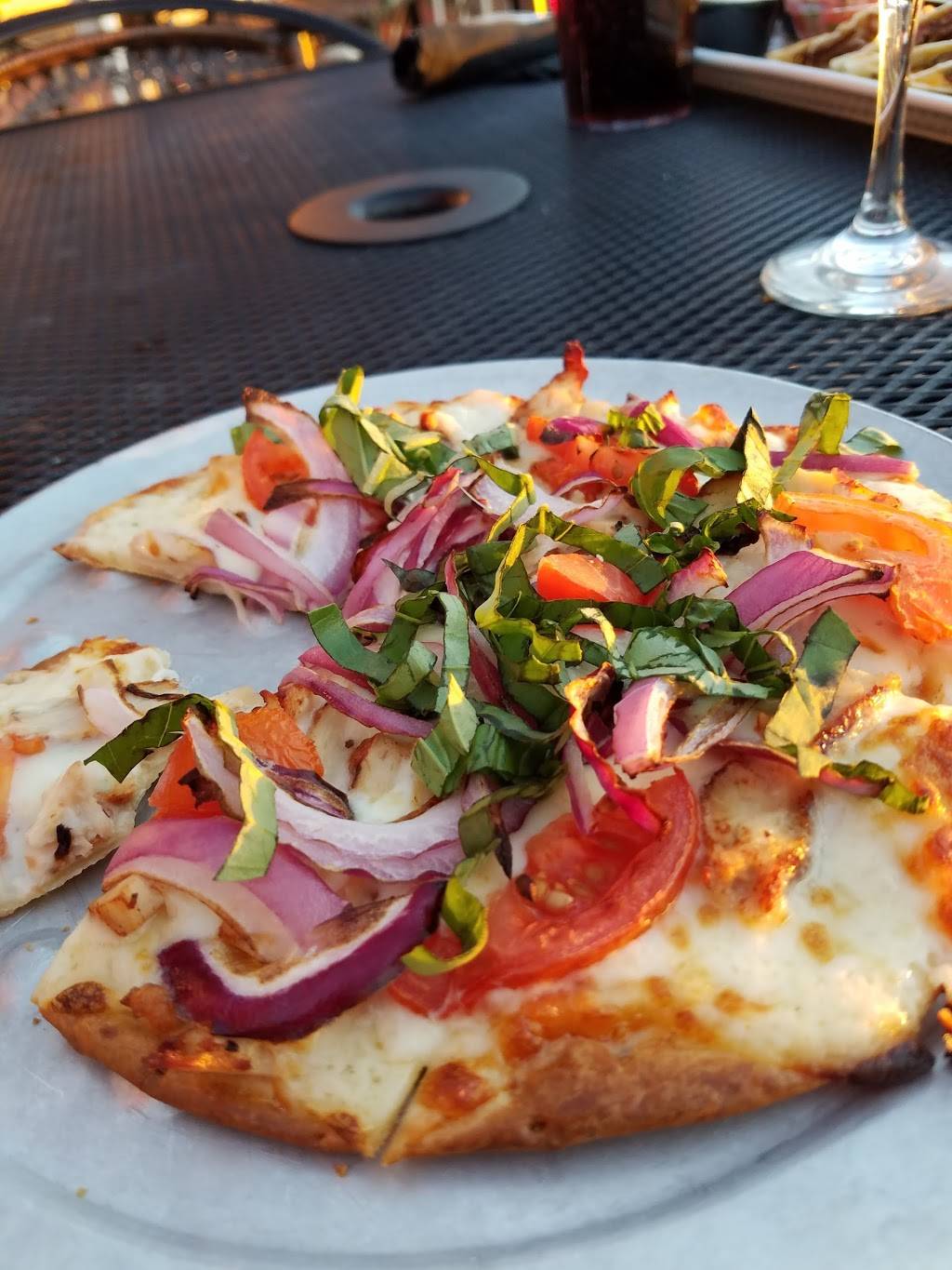 Joe Sensers Sports Theater | restaurant | 2350 Cleveland Ave N, Roseville, MN 55113, USA | 6516311781 OR +1 651-631-1781