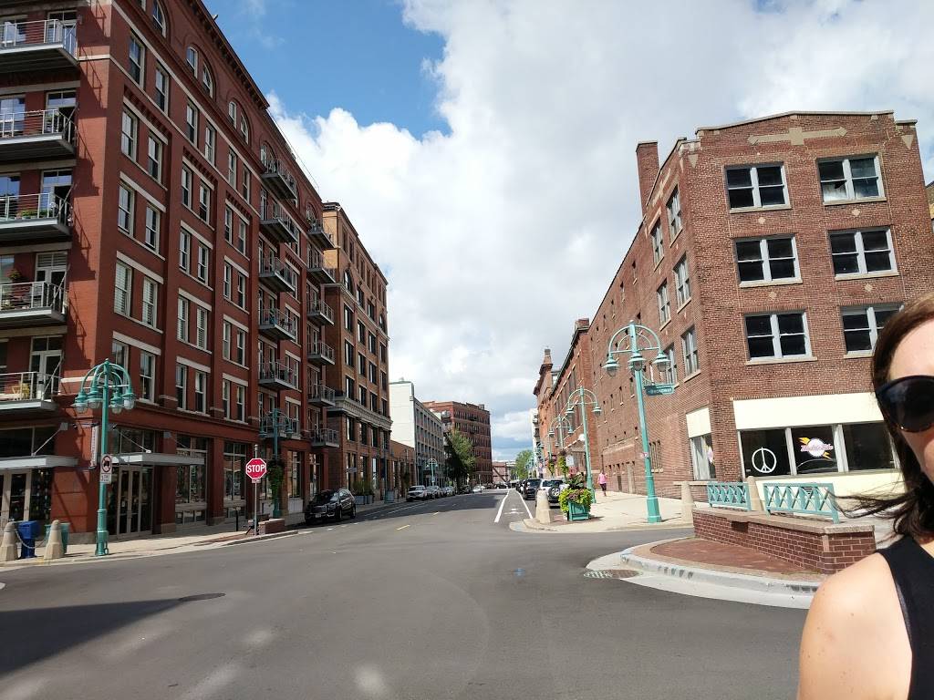 Bull Shooter Saloon | restaurant | 604 S 64th St, Milwaukee, WI 53214, USA | 4146354200 OR +1 414-635-4200