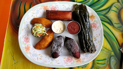 La Cuscatleca South | restaurant | 2580 Fleur Dr Suite 101, Des Moines, IA 50321, USA | 5152644072 OR +1 515-264-4072