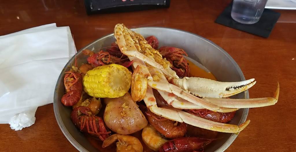 The Juicy Crab | restaurant | 1115 S Mary Susan Dr, Jacksonville, FL 32246, USA | 9043748687 OR +1 904-374-8687