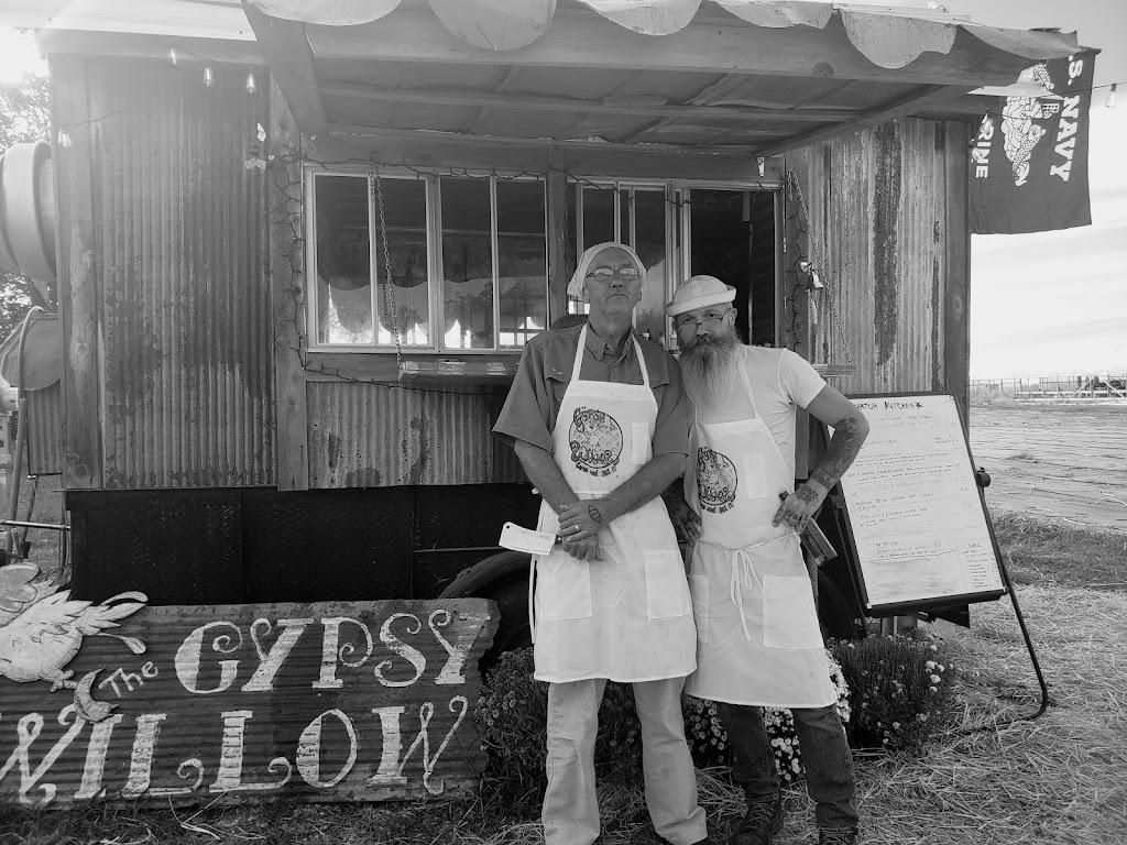 The Gypsy Willow | restaurant | 417A US-167, Cave City, AR 72521, USA | 8703842261 OR +1 870-384-2261