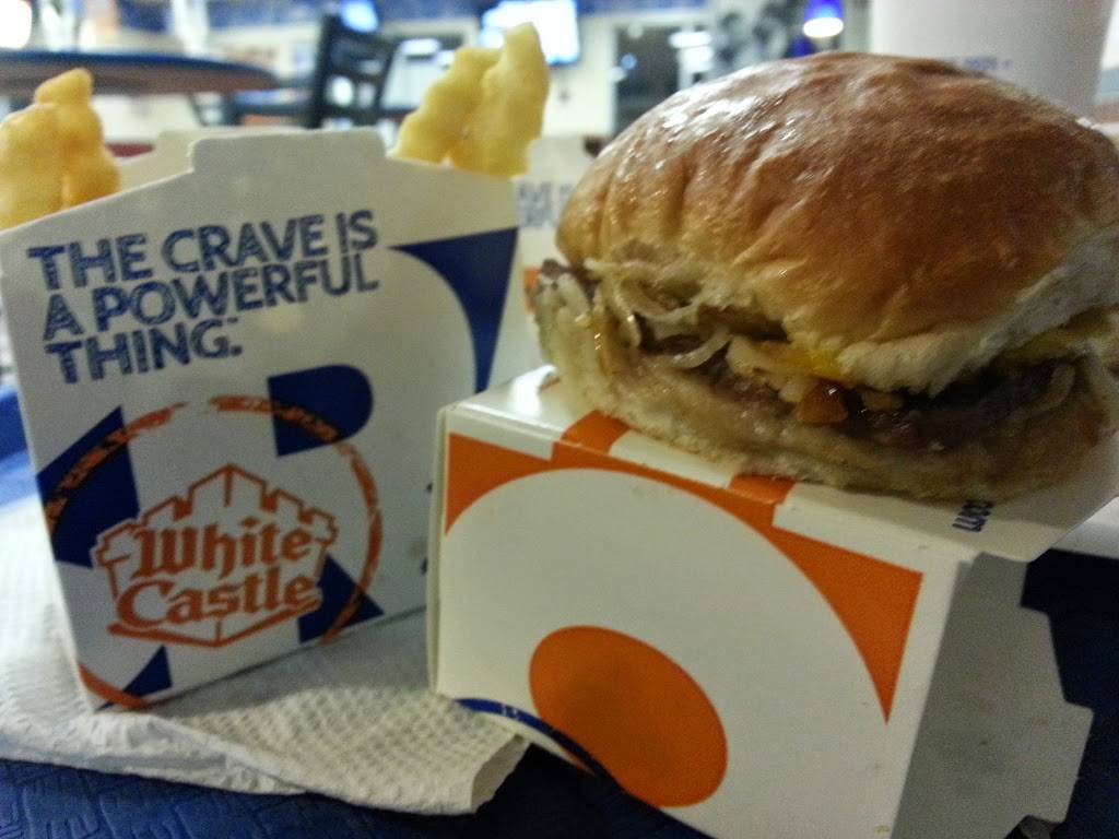 White Castle | restaurant | 1800 Oakton St, Elk Grove Village, IL 60007, USA | 8477180324 OR +1 847-718-0324