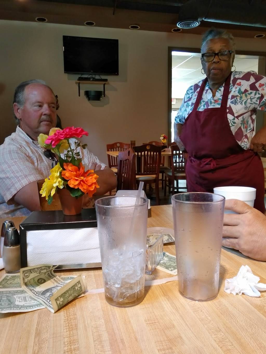 Favor Home Cooking | restaurant | 117 E Franklin St, Anderson, SC 29624, USA | 8642266569 OR +1 864-226-6569