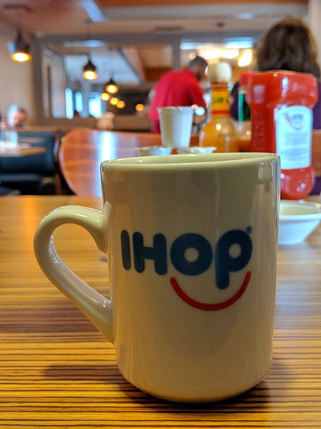 IHOP | restaurant | 4187 N Oracle Rd, Tucson, AZ 85705, USA | 5202933003 OR +1 520-293-3003