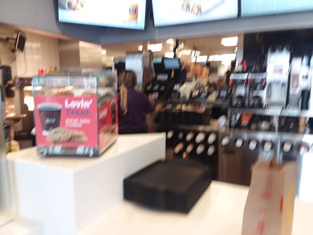 McDonalds | cafe | 6431 Bayshore Rd N, North Fort Myers, FL 33917, USA | 2395432269 OR +1 239-543-2269