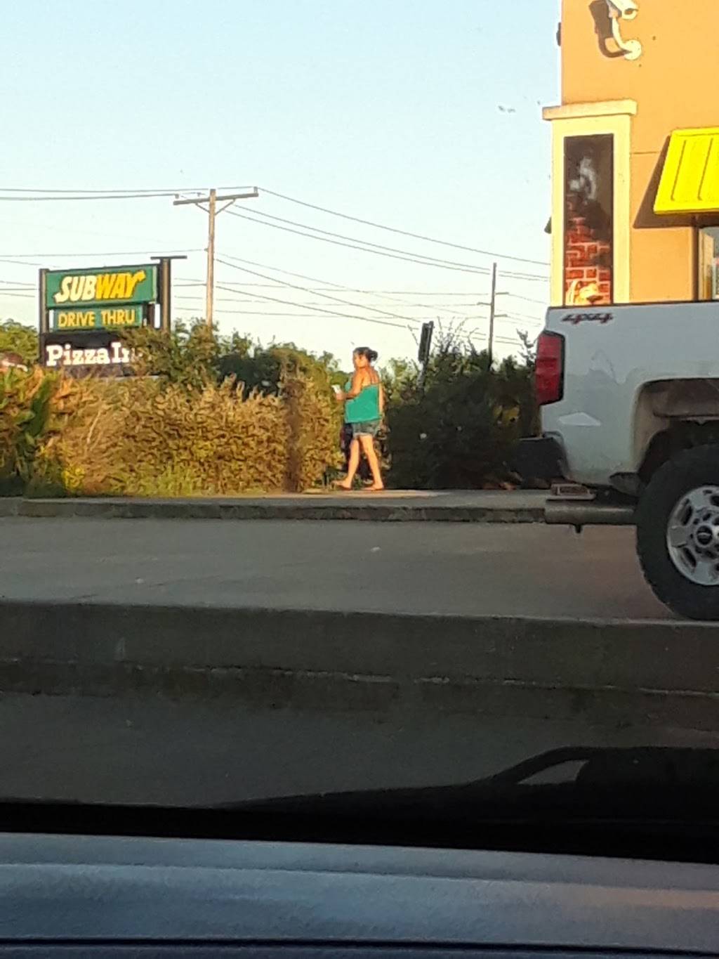 Subway | restaurant | 6757 W Port Arthur Rd, Port Arthur, TX 77640, USA | 4097363960 OR +1 409-736-3960