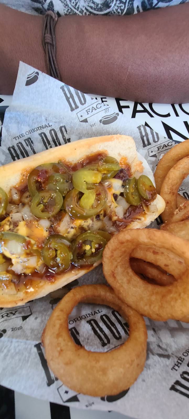 The Original Hot Dog Factory | restaurant | 920 Studemont St Suite 300, Houston, TX 77007, USA | 7138613647 OR +1 713-861-3647