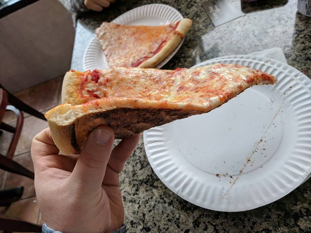 Fredos Pizza & Pasta | restaurant | 4855 Merrick Rd, Massapequa Park, NY 11762, USA | 5167982400 OR +1 516-798-2400