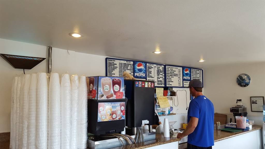 Juanitas Taco Shop | restaurant | 290 N Coast Hwy 101, Encinitas, CA 92024, USA | 7609439612 OR +1 760-943-9612