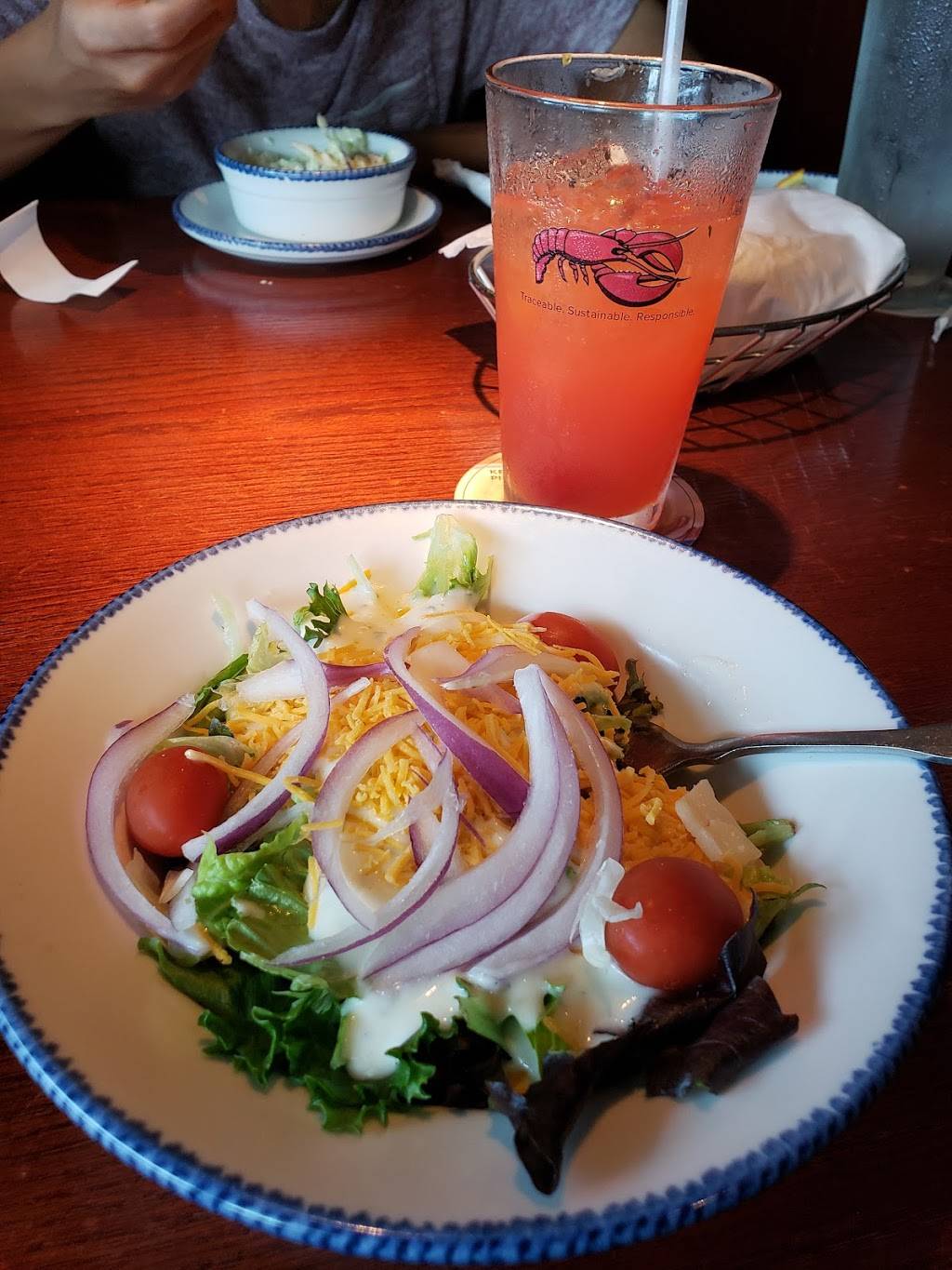 Red Lobster | restaurant | 2201 Palm Beach Lakes Blvd, West Palm Beach, FL 33409, USA | 5616866237 OR +1 561-686-6237