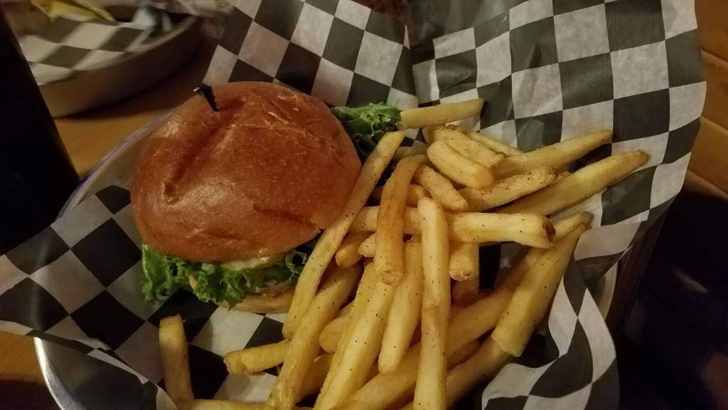 Boondocks Saloon & Grill | restaurant | 104 E Grand River Rd, Laingsburg, MI 48848, USA | 5179196099 OR +1 517-919-6099