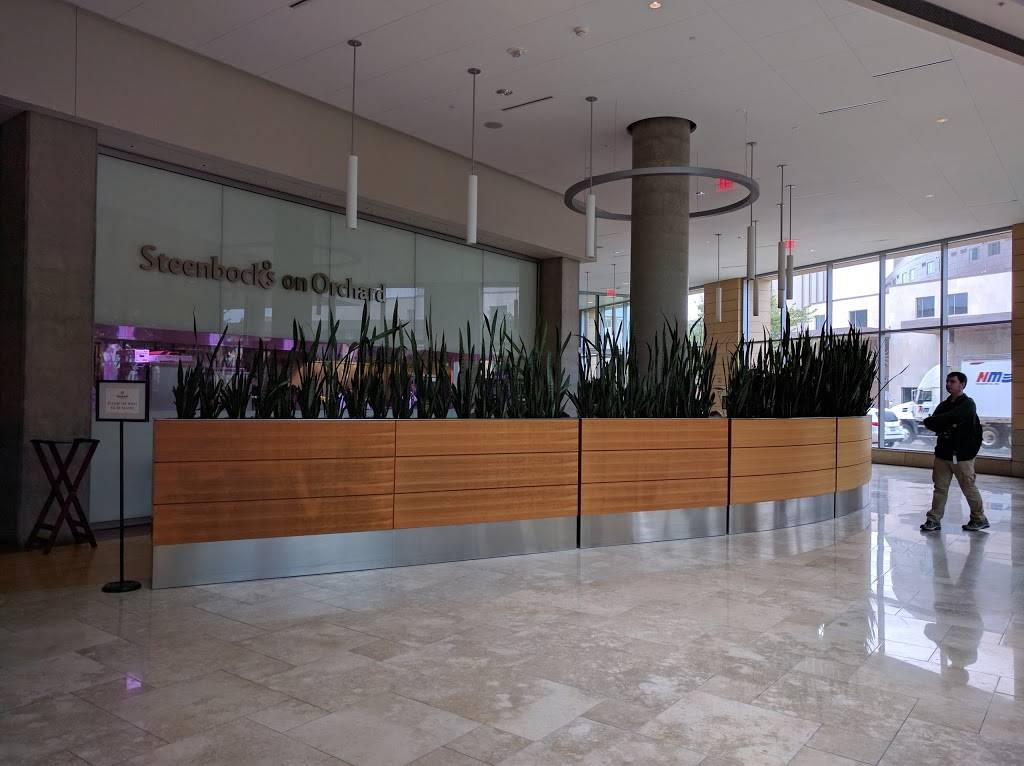 Steenbocks On Orchard | restaurant | 330 N Orchard St, Madison, WI 53705, USA | 6082042733 OR +1 608-204-2733