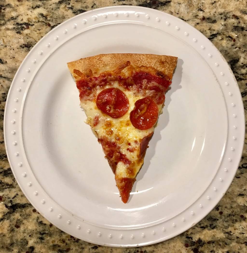 New House Of Fancy Pizza | restaurant | 3 Main St, South Grafton, MA 01560, USA | 5088396488 OR +1 508-839-6488