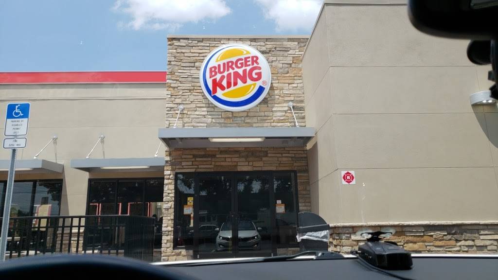 Burger King | restaurant | 2002 James L Redman Pkwy, Plant City, FL 33563, USA | 8137520044 OR +1 813-752-0044