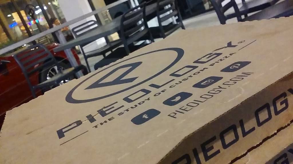 Pieology | restaurant | 30001-30011 Haun Rd, Menifee, CA 92586, USA | 9498008314 OR +1 949-800-8314