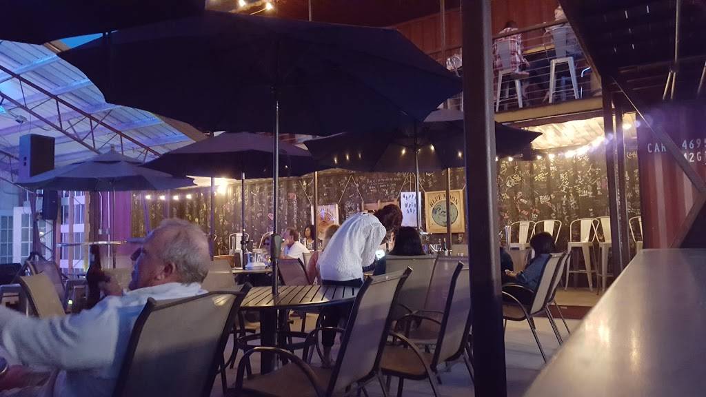 Danenberger Family Vineyards | restaurant | 12341 Irish Rd, New Berlin, IL 62670, USA | 2174886321 OR +1 217-488-6321