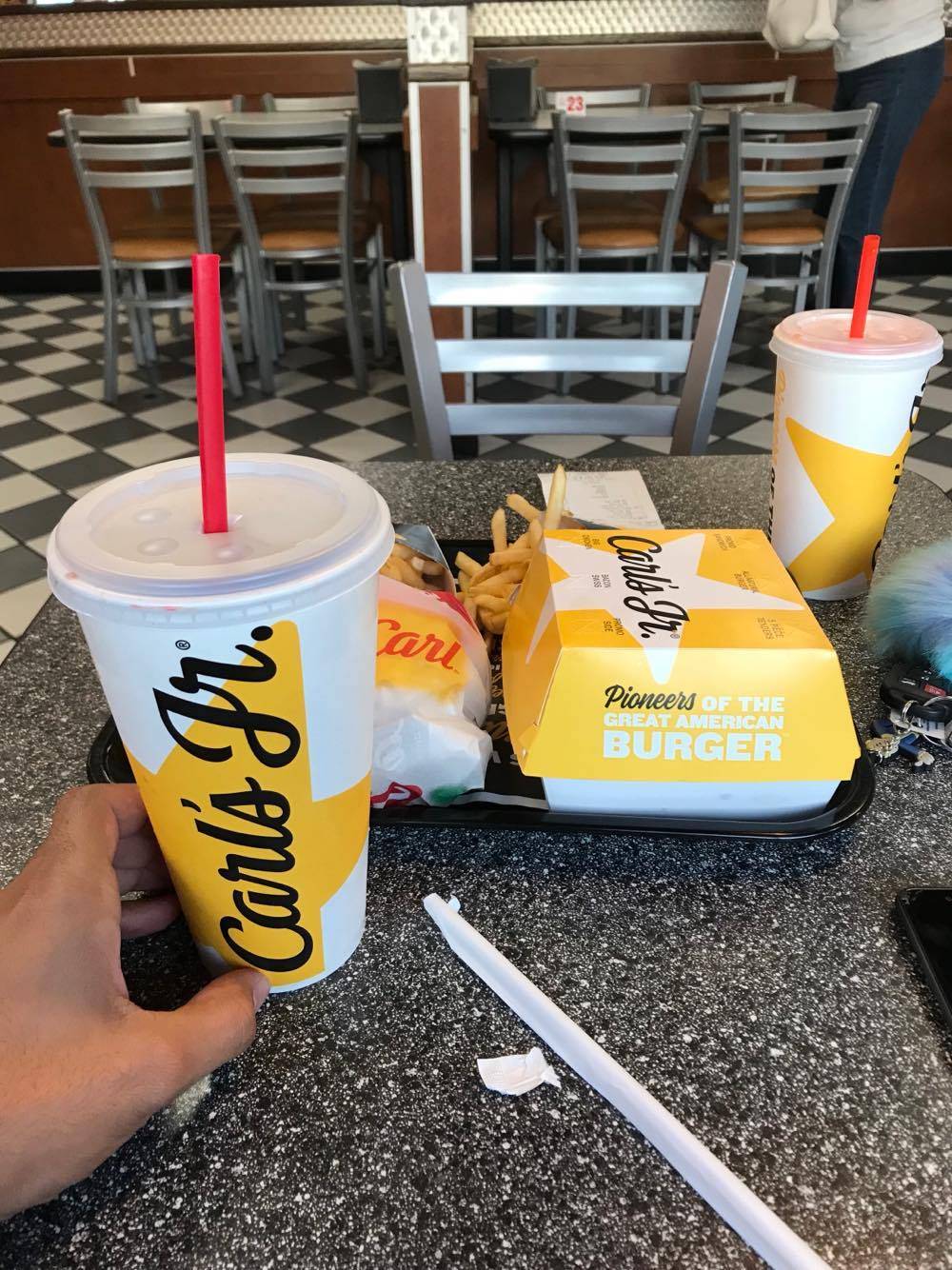 Carls Jr. | restaurant | 5820 Calle Real, Goleta, CA 93117, USA | 8056810584 OR +1 805-681-0584