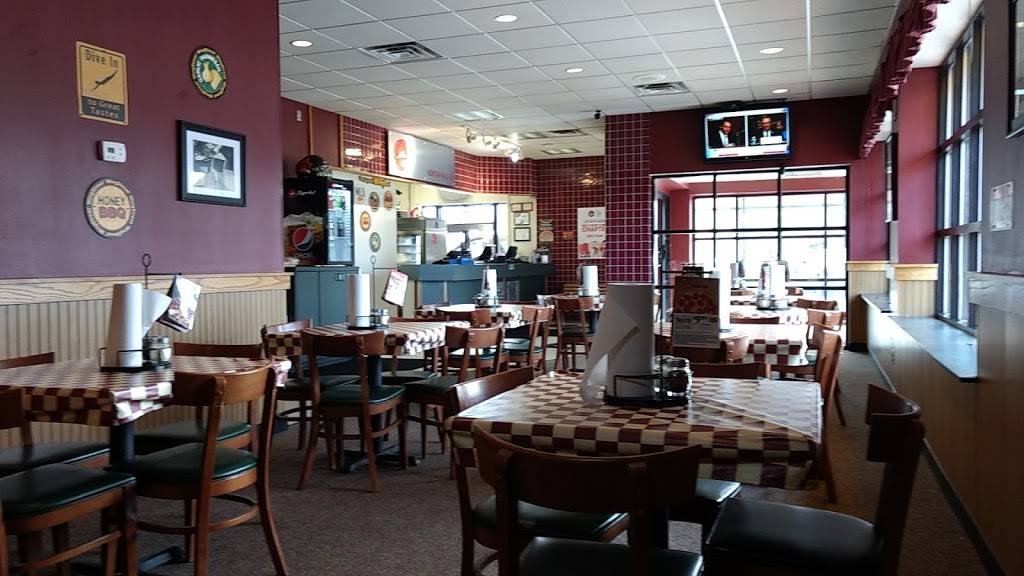 Pizza Hut | restaurant | 115 W Broad St, Newton Falls, OH 44444, USA | 3308729110 OR +1 330-872-9110