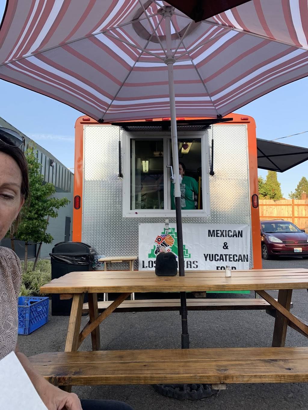 Loncheria Los Mayas | restaurant | 4632 NE 42nd Ave, Portland, OR 97218, USA | 5037543059 OR +1 503-754-3059